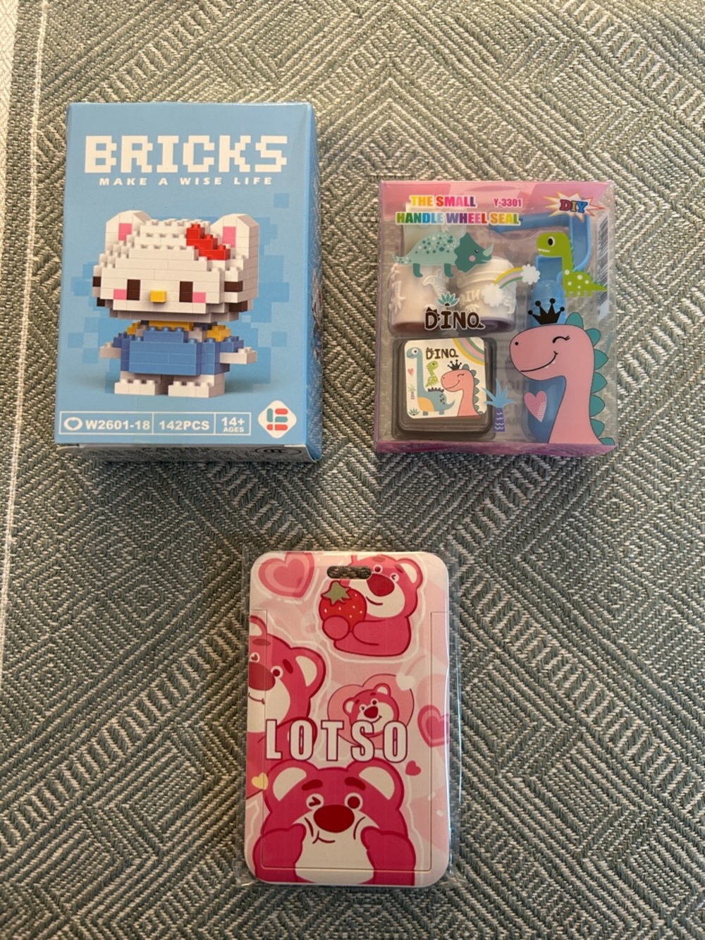 Cute Bricks & Dino Seal Toy Set with LotsO Card Holder - Blue, Pink, White